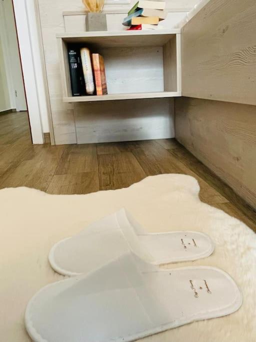Fewo 20 - Appartement Im Rottalblick - Youngmodern Wohnen Mit Bademantelgang Zur Therme, Tv, Balkon Und Persoenlichem Gaesteempfang Von Astarte Estate Бад-Грисбах Экстерьер фото