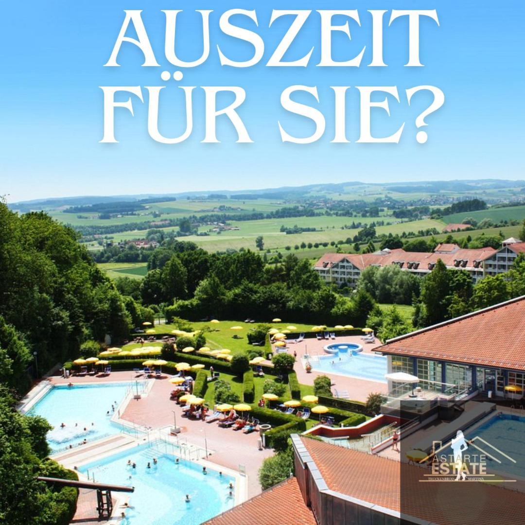 Fewo 20 - Appartement Im Rottalblick - Youngmodern Wohnen Mit Bademantelgang Zur Therme, Tv, Balkon Und Persoenlichem Gaesteempfang Von Astarte Estate Бад-Грисбах Экстерьер фото